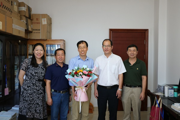 814c1d19f28b4668a38380a82260b22b.jpg 赵海双.jpg